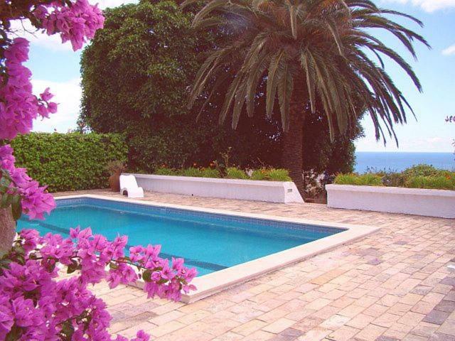 Great View To Sea, With Pool Willa