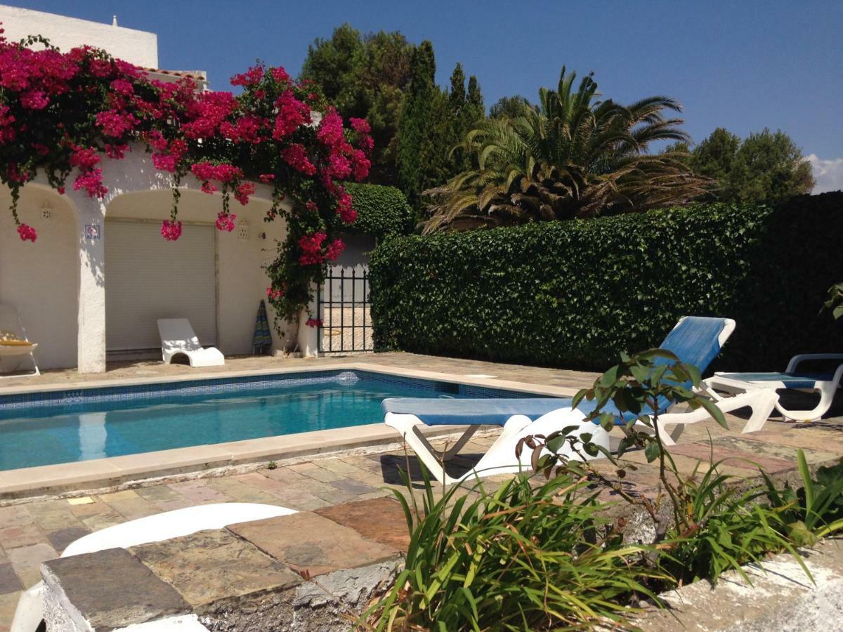 Great View To Sea, With Pool Willa